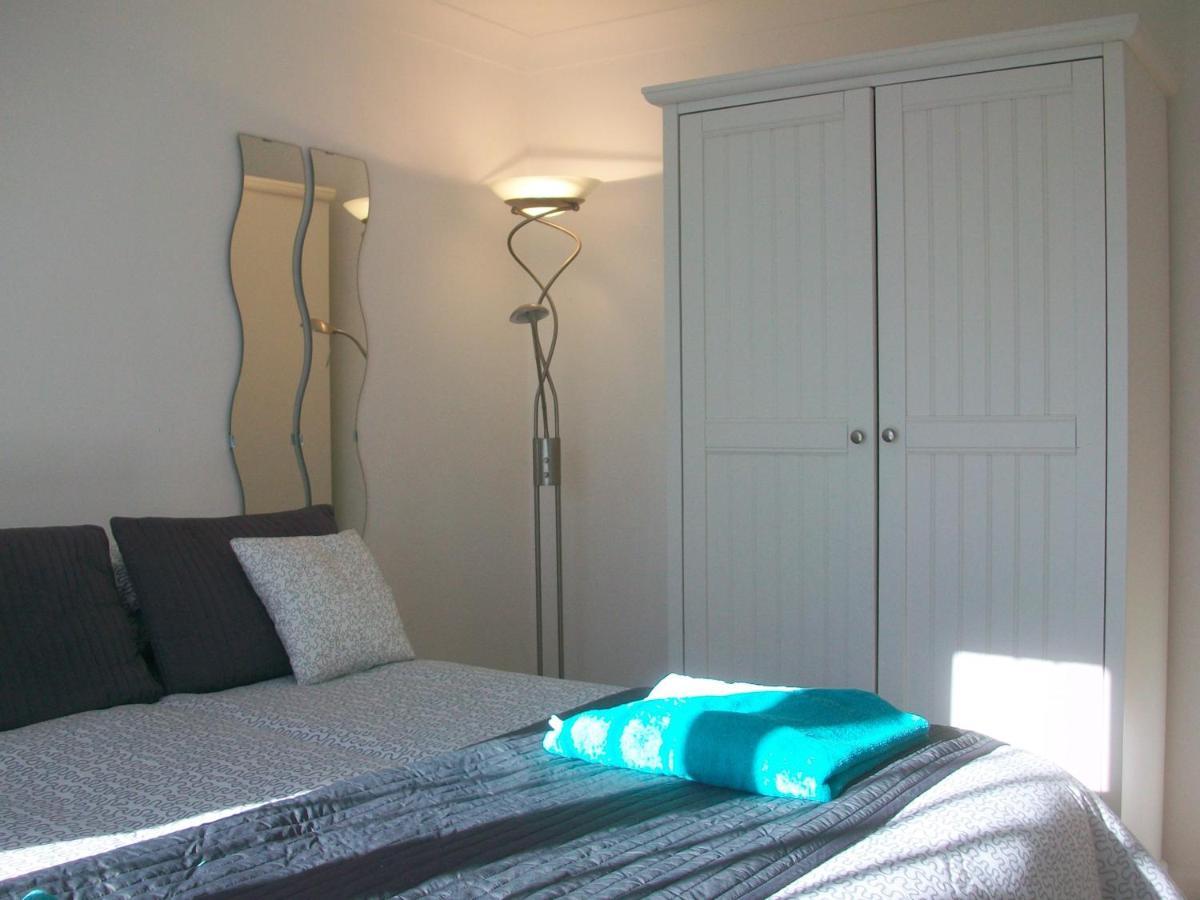 Number 8 With Free Parking Villa Bury St. Edmunds Buitenkant foto