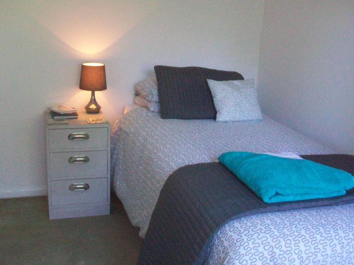 Number 8 With Free Parking Villa Bury St. Edmunds Buitenkant foto