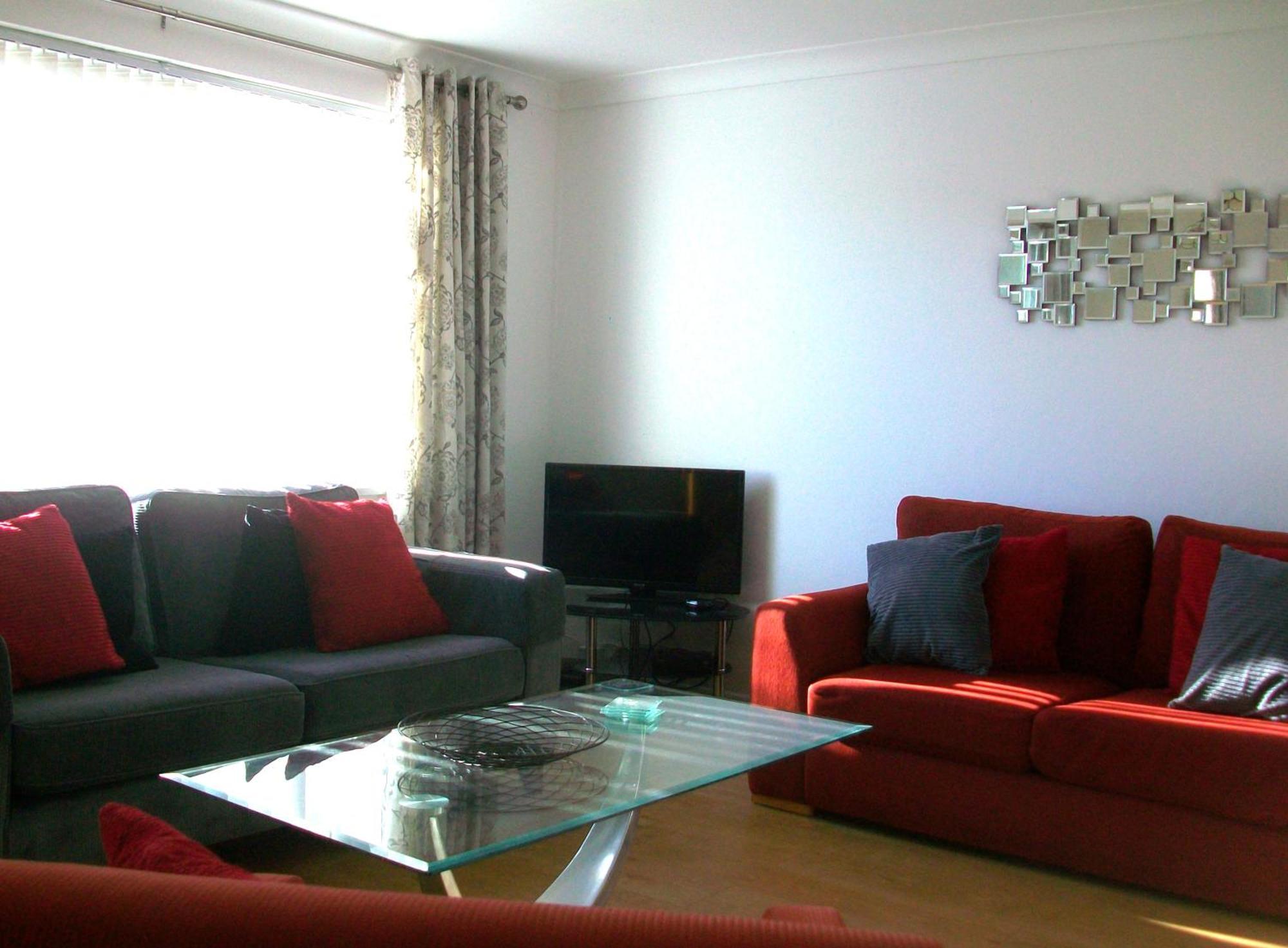 Number 8 With Free Parking Villa Bury St. Edmunds Buitenkant foto