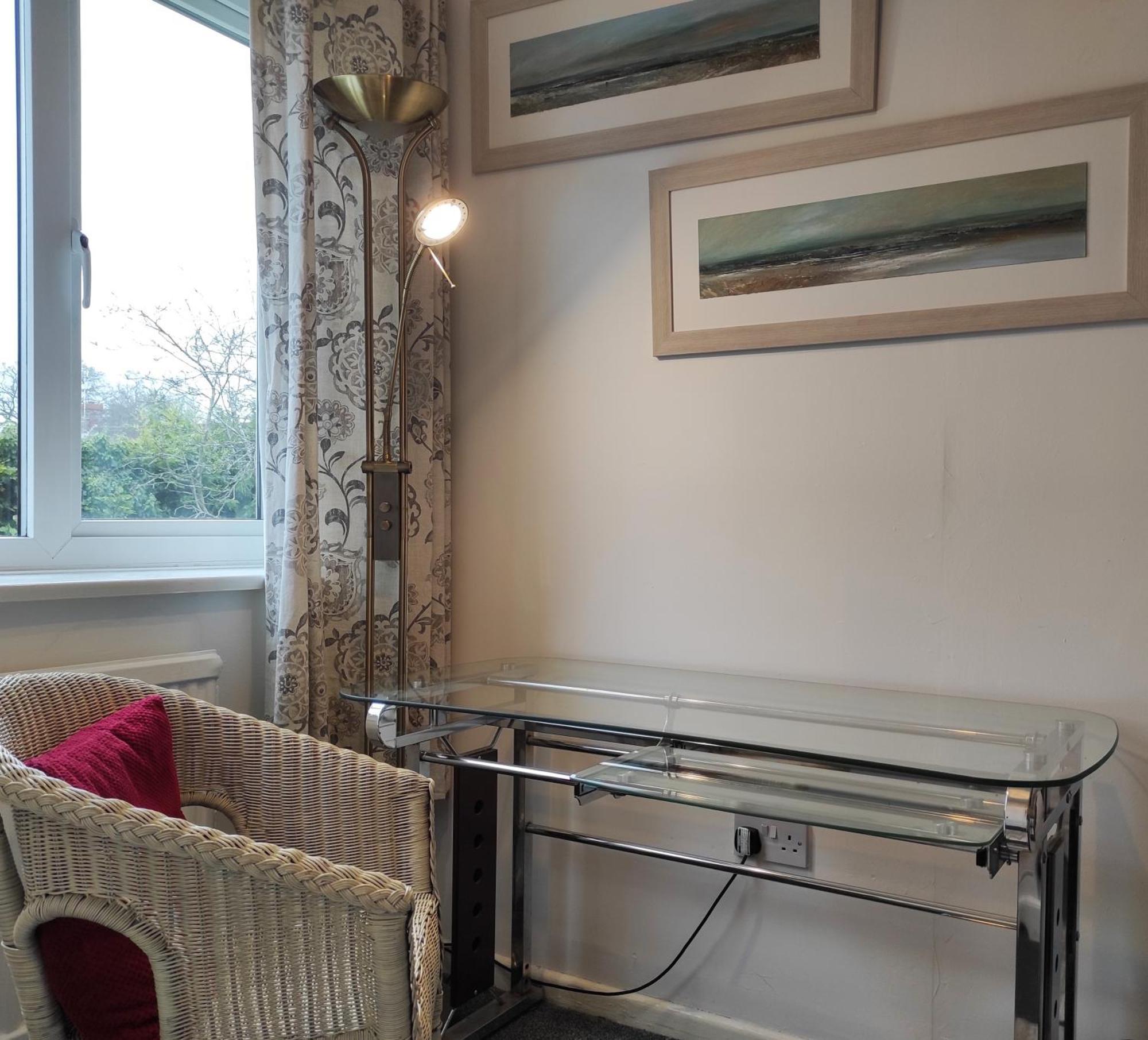 Number 8 With Free Parking Villa Bury St. Edmunds Buitenkant foto