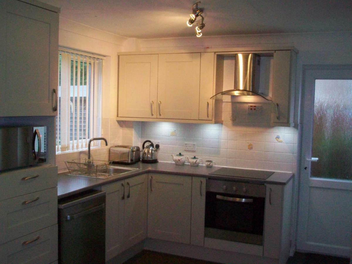 Number 8 With Free Parking Villa Bury St. Edmunds Buitenkant foto